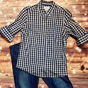Vineyard Vines Button Up Shirt - Size 6